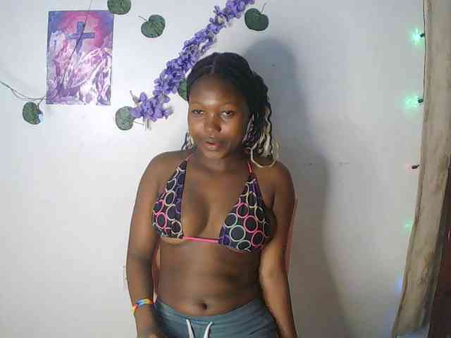 AmaniG webcam