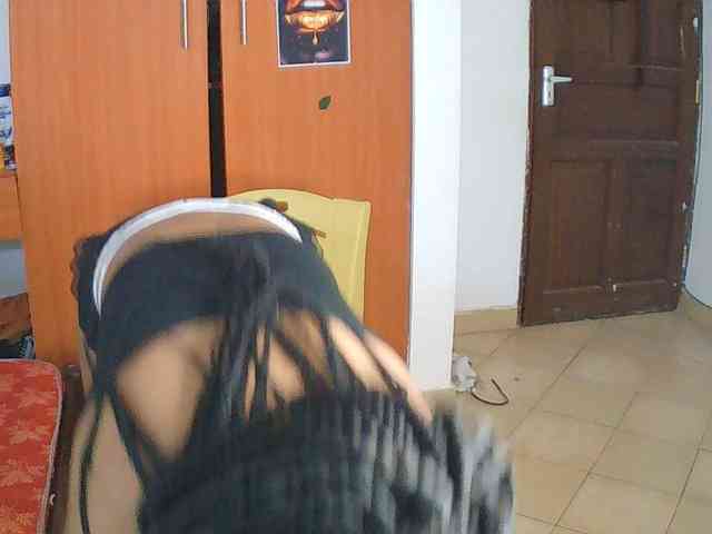 AmaniG webcam