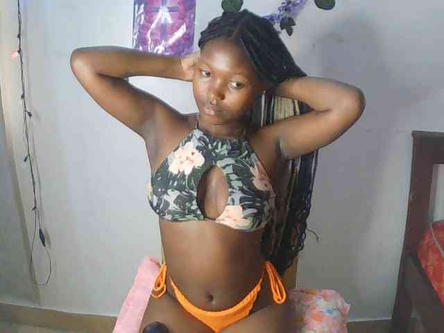 AmaniG webcam