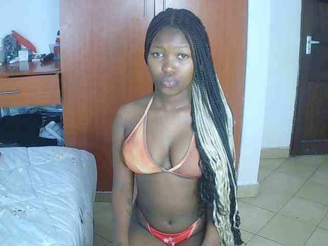AmaniG webcam