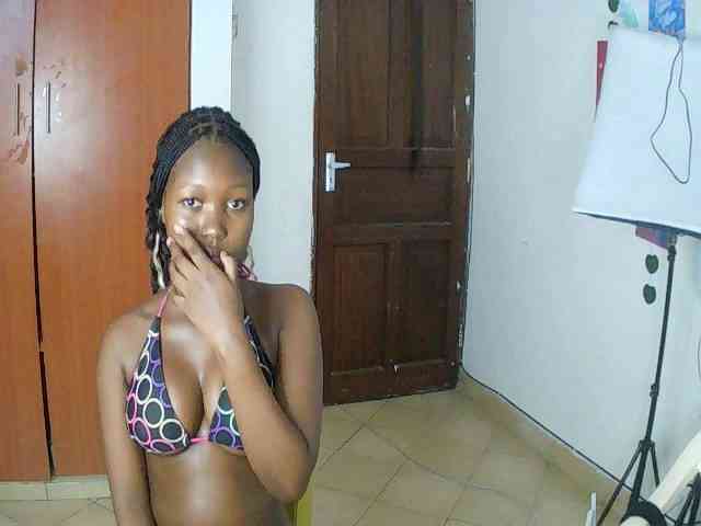AmaniG webcam