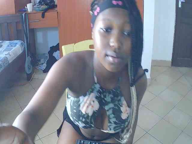 AmaniG webcam
