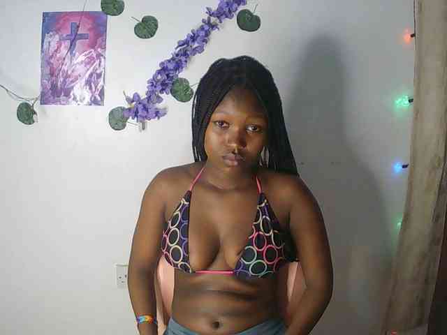 AmaniG webcam