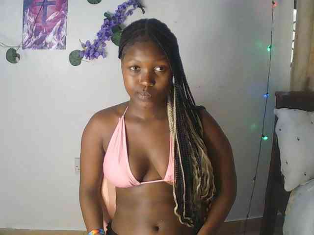 AmaniG webcam