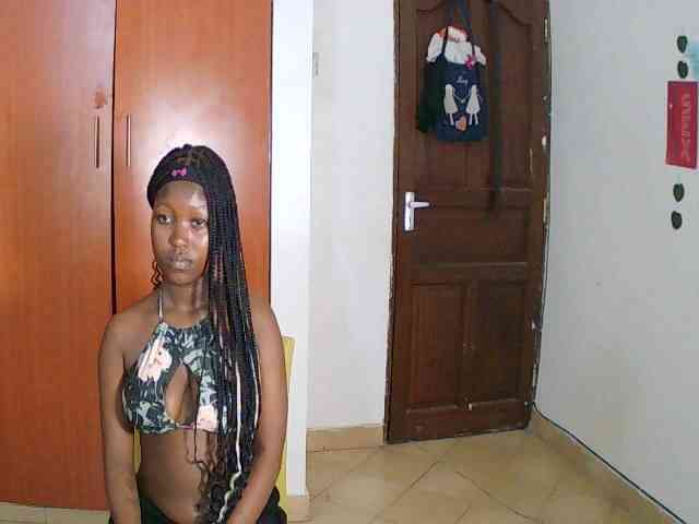 AmaniG webcam