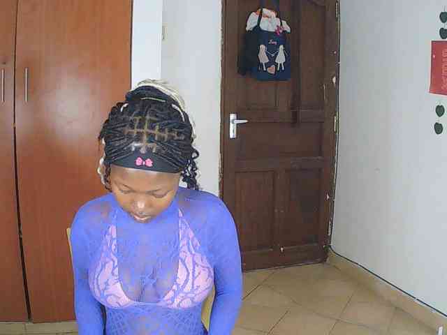 AmaniG webcam