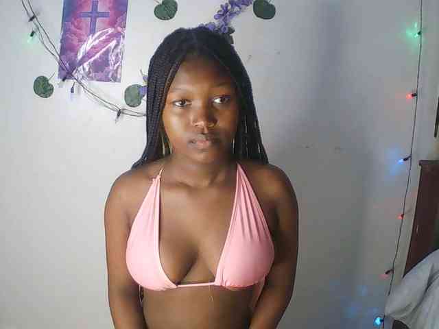 AmaniG webcam