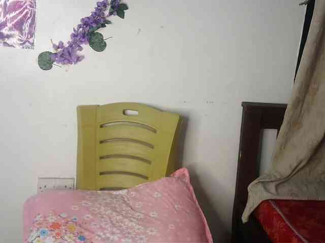AmaniG webcam