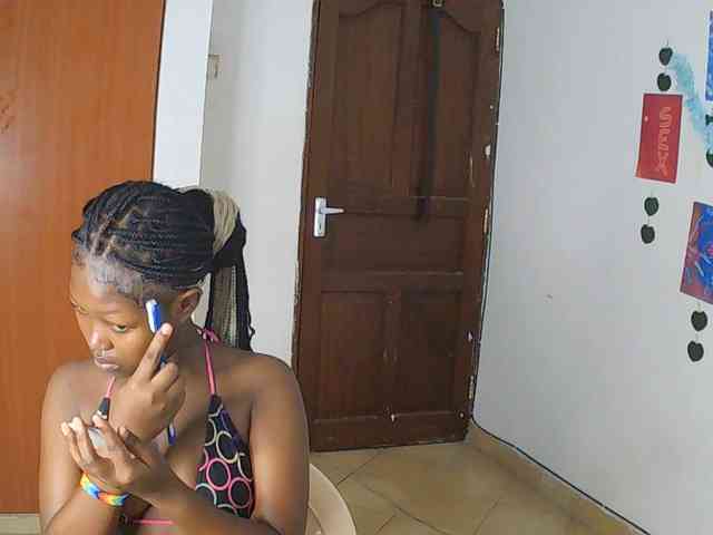 AmaniG webcam