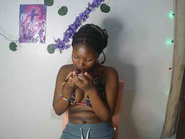 AmaniG webcam