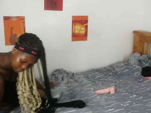 AmaniG webcam