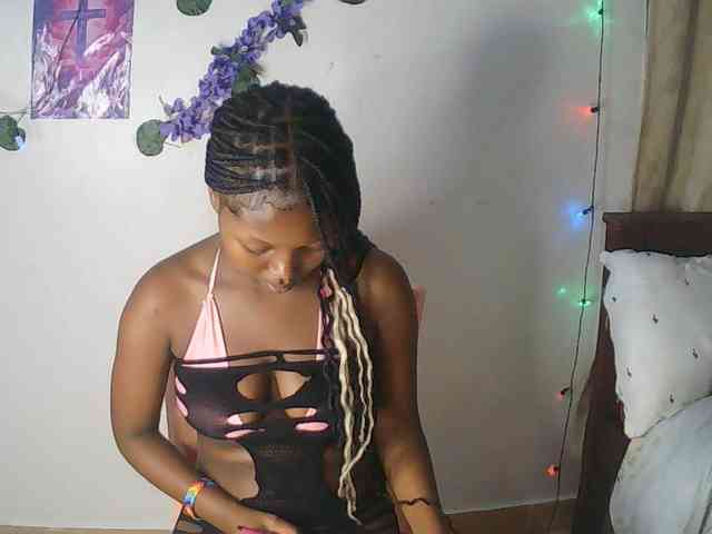 AmaniG webcam