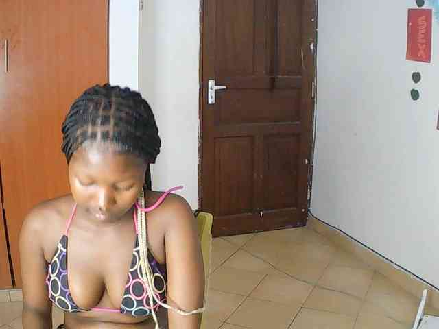 AmaniG webcam