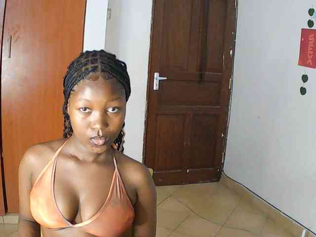 AmaniG webcam