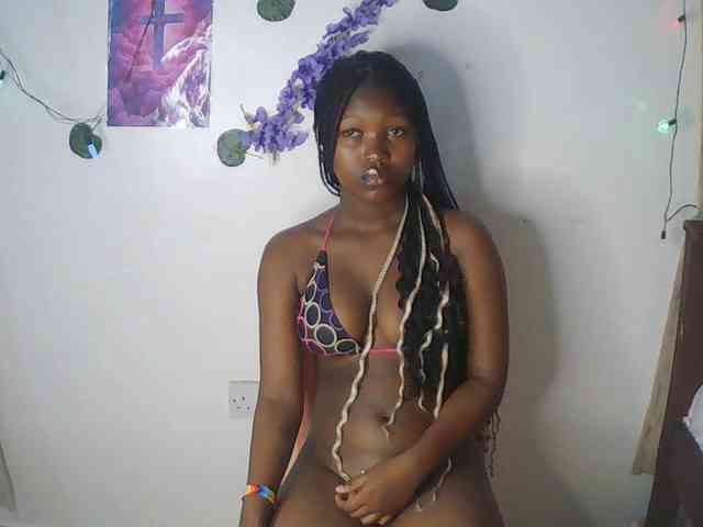 AmaniG webcam