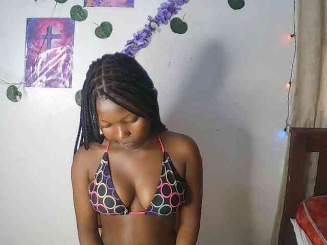 AmaniG webcam