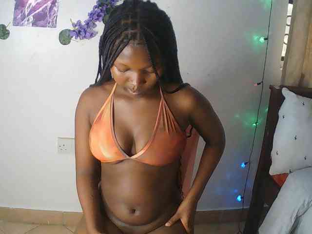 AmaniG webcam