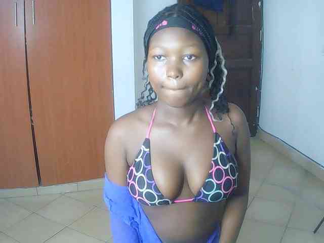 AmaniG webcam