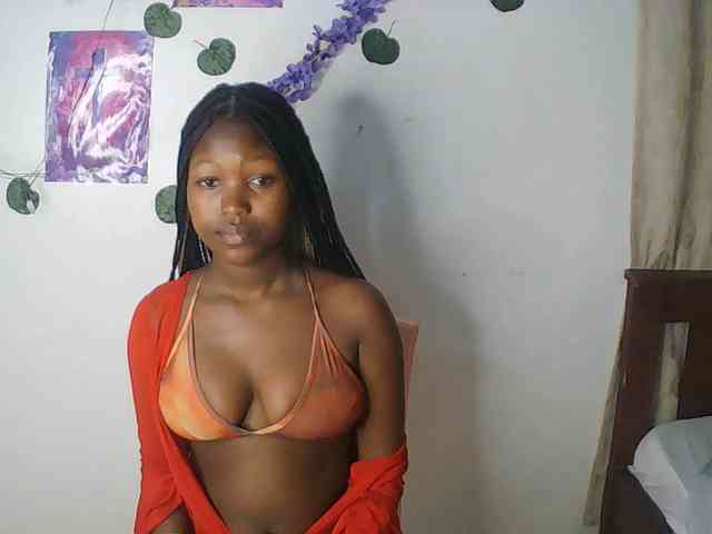 AmaniG webcam