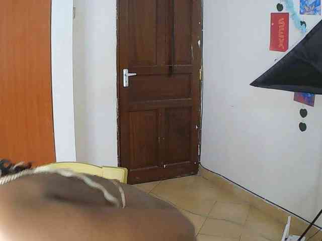 AmaniG webcam