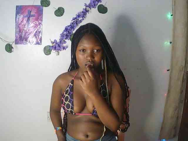 AmaniG webcam