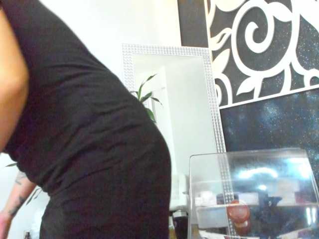 XRenataBlu live webcam show