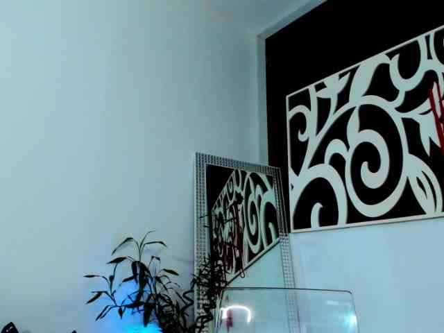 XRenataBlu webcam