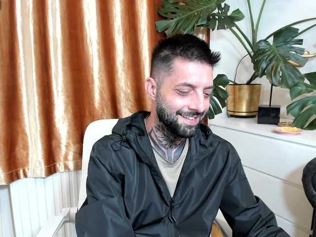 TommyDum — live male cam