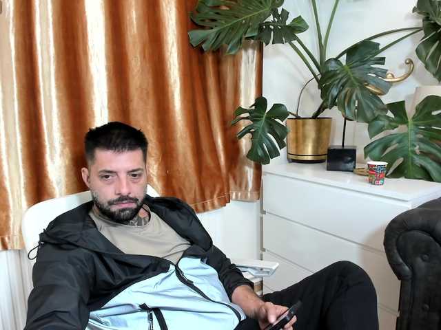 TommyDum — live male cam