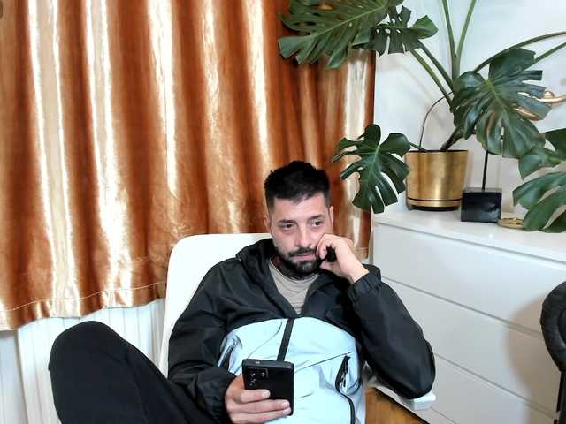 TommyDum — live male cam