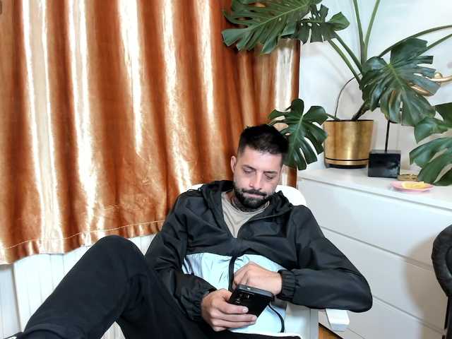 TommyDum — live male cam