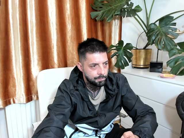 TommyDum — live male cam