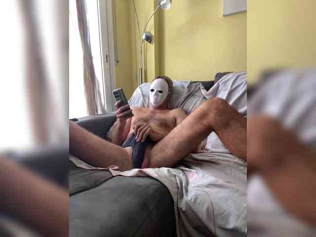 AfanasyiKuzmich Sex Cam Show