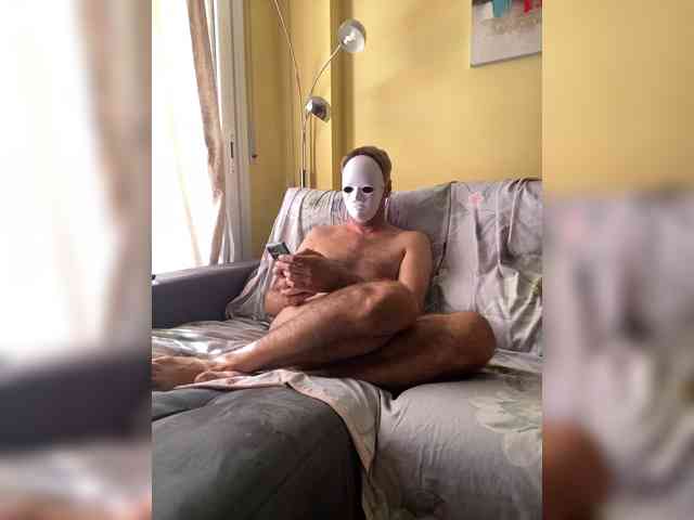 AfanasyiKuzmich Sex Cam Show