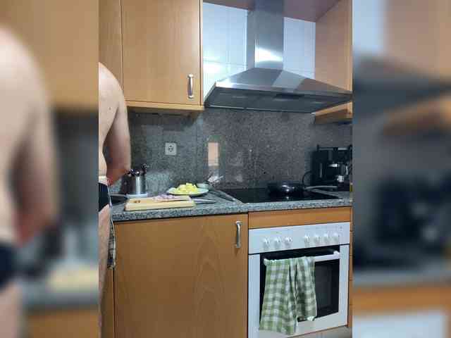 AfanasyiKuzmich Sex Cam Show