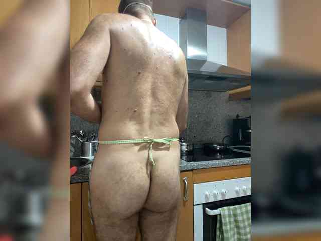 AfanasyiKuzmich Sex Cam Show