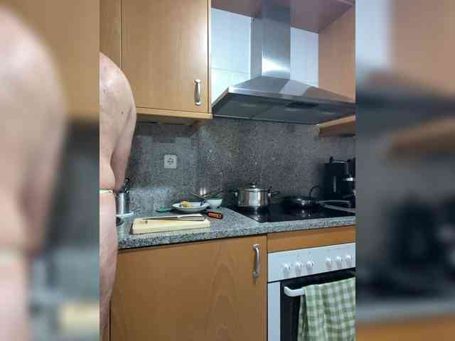 AfanasyiKuzmich Sex Cam Show
