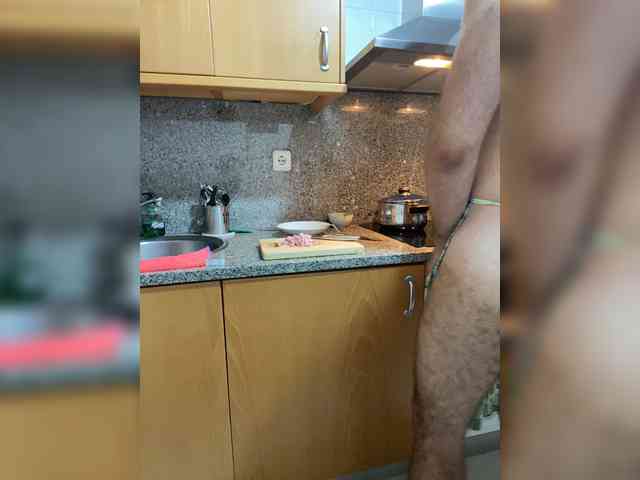 AfanasyiKuzmich Sex Cam Show