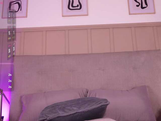 emmarusso live cam on BongaCams