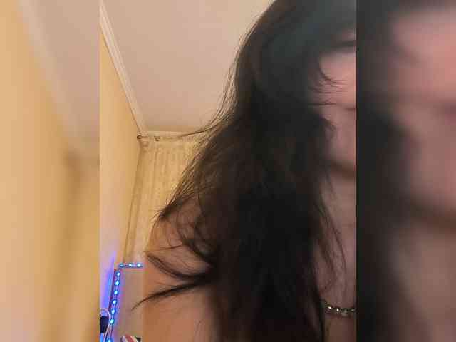 PlayfulAlice webcam