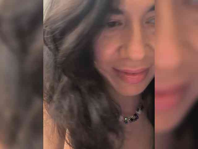 PlayfulAlice webcam