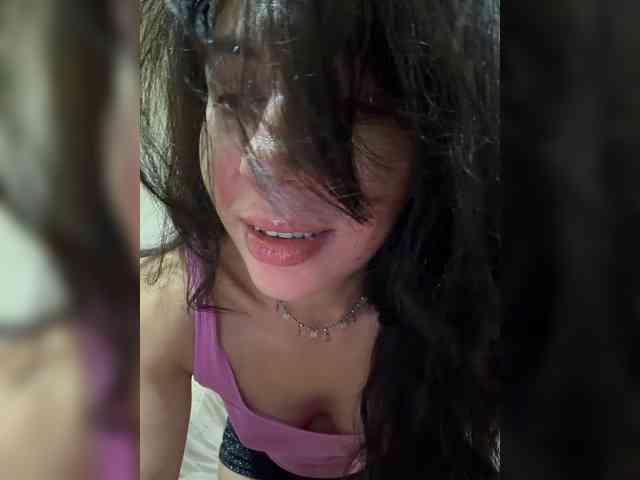 PlayfulAlice webcam