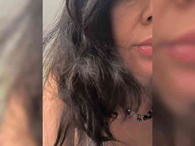 PlayfulAlice webcam