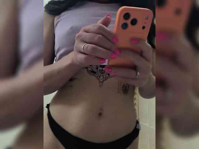PlayfulAlice webcam