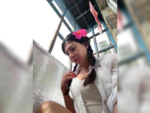 PlayfulAlice webcam