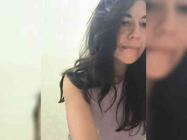 PlayfulAlice webcam