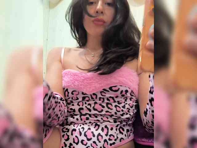 PlayfulAlice webcam