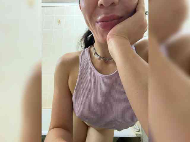 PlayfulAlice webcam