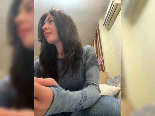 PlayfulAlice webcam