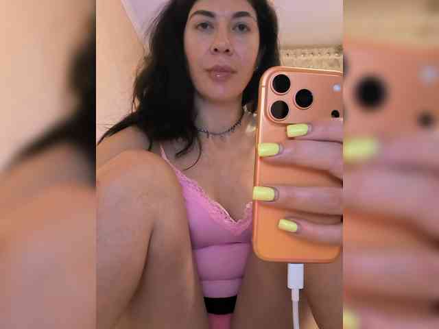 PlayfulAlice Live Webcam on BongaCams